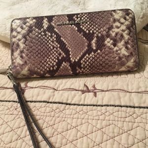 Michael Kors wallet